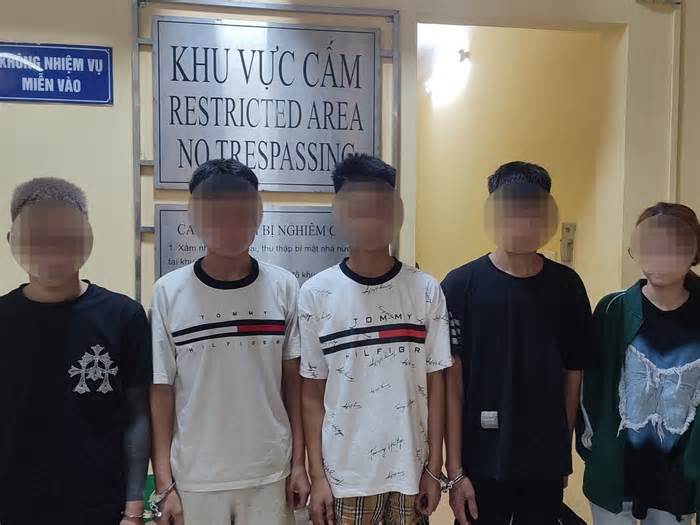 Bắt nhóm ‘choai’ gây ra hàng loạt vụ cướp tài sản ở Hà Nội