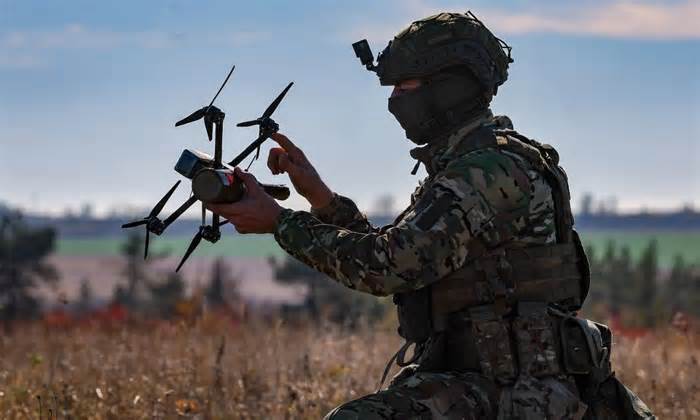 UAV 'Hỏa ngục' Nga có thể rải thảm lựu đạn xuống chiến hào Ukraine