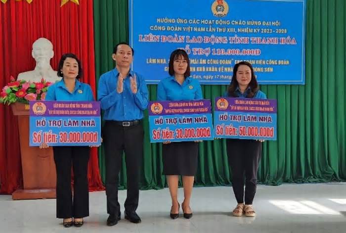 LĐLĐ tỉnh Thanh Hóa trao hơn 400 triệu hỗ trợ đoàn viên khó khăn
