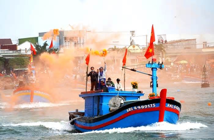 Lễ ra quân nghề cá lớn nhất Quảng Ngãi