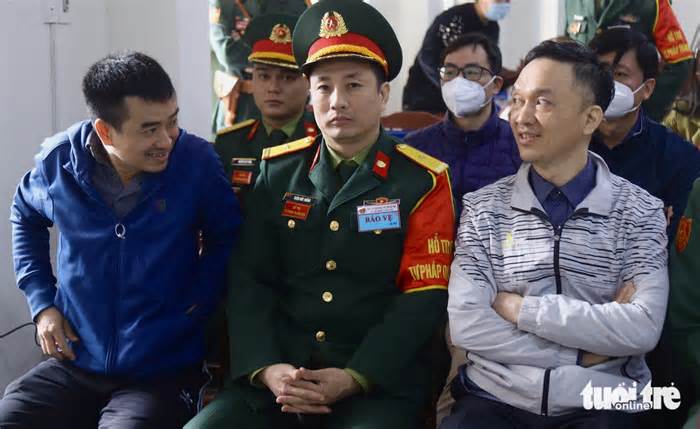 Xét xử vụ Việt Á: Cựu thượng tá Hồ Anh Sơn bào chữa bằng một câu hỏi