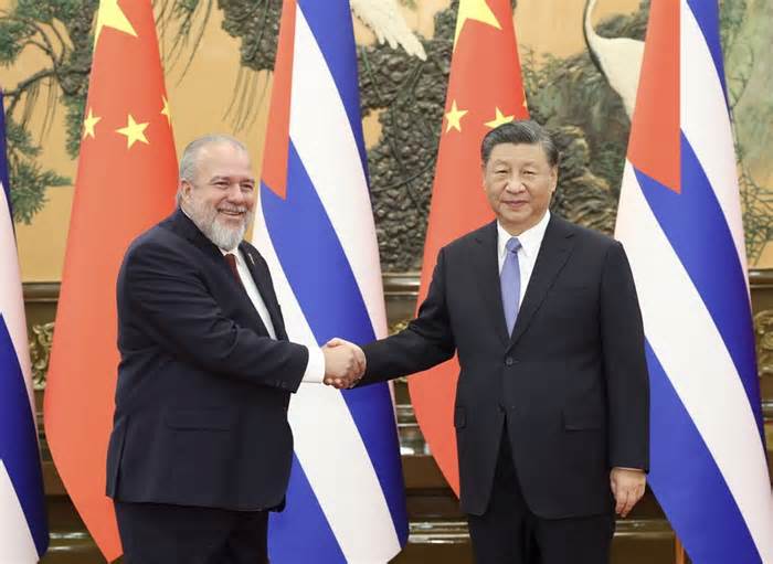 Trung Quốc-Cuba nhất trí tăng cường hợp tác, củng cố tin cậy chính trị