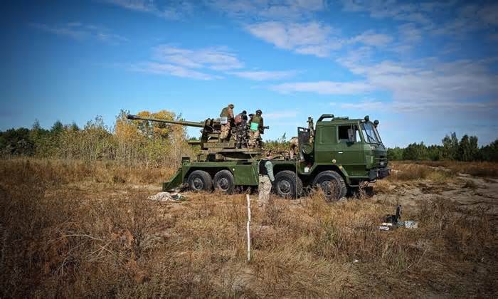 Ukraine biến vũ khí phòng không 76 tuổi thành pháo tự hành