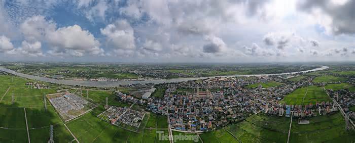 Ngôi làng tỷ phú nức tiếng tại Nam Định: Toàn dinh thự, lâu đài và tàu trăm tỷ xuôi ngược khắp muôn nơi