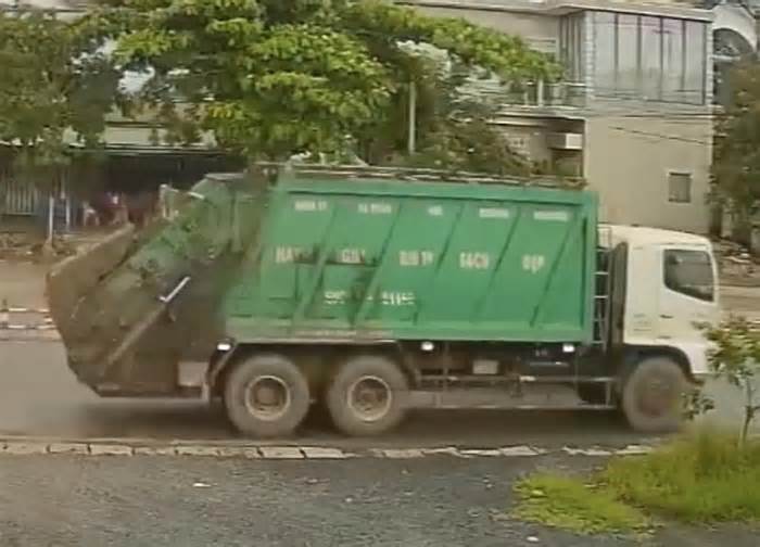 Tạm giữ hình sự tài xế xe chở rác ở Đồng Nai làm học sinh lớp 1 tử vong