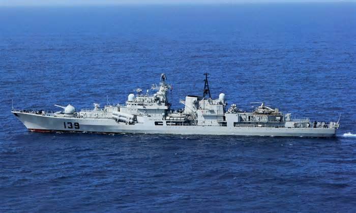 Chiến hạm Trung Quốc bị tố bật sonar gần thợ lặn Australia