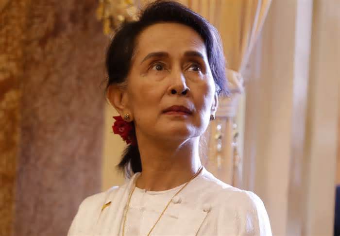 Bà Suu Kyi được chuyển về nhà giam lỏng vì thời tiết nóng