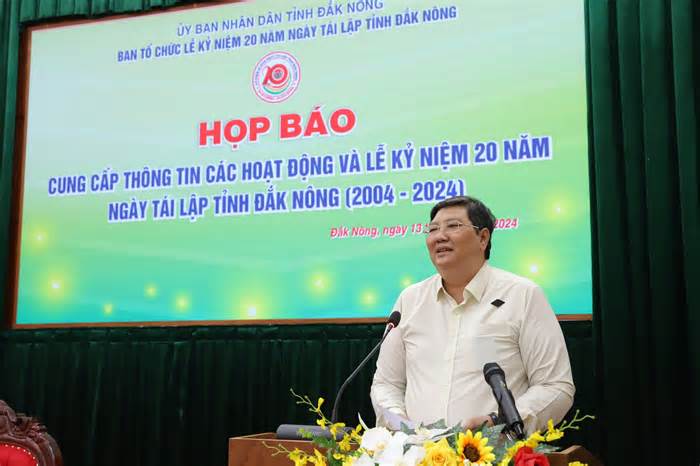 Bắn pháo hoa tại Lễ Kỷ niệm 20 năm tái lập tỉnh Đắk Nông