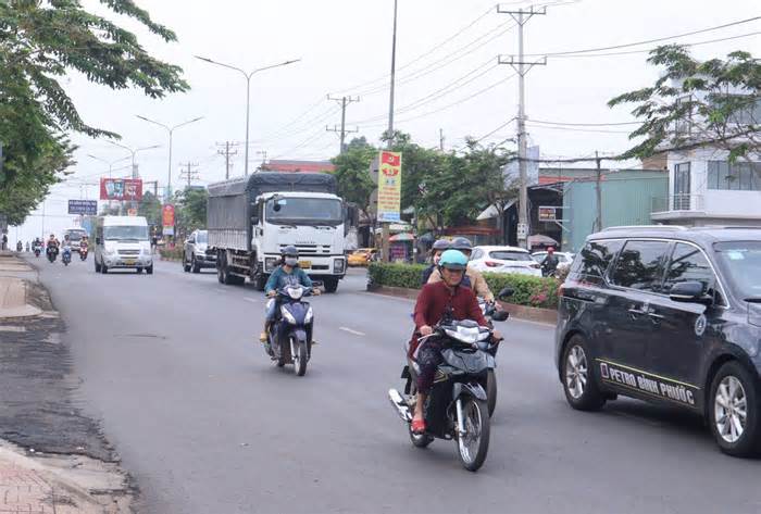 Bình Phước tước 100 phù hiệu vận tải của nhà xe vi phạm tốc độ