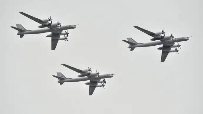 Máy bay ném bom Tu-95MS, MiG-31K của Nga đồng loạt xuất kích