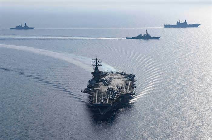 Houthi tuyên bố tấn công tàu sân bay USS Dwight D. Eisenhower của Mỹ