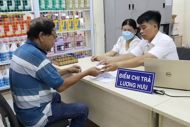 Bảo hiểm xã hội TP Hà Nội đã chi trả lương hưu và trợ cấp BHXH cho 594.013 người