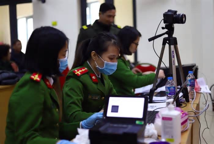 Căn cứ cấp giấy chứng nhận căn cước cho người gốc Việt Nam