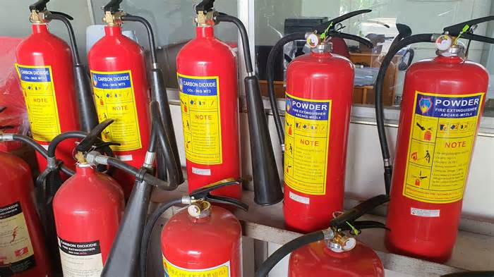 Giá bình chữa cháy ở Bạc Liêu tăng vọt sau văn bản của Chủ tịch tỉnh