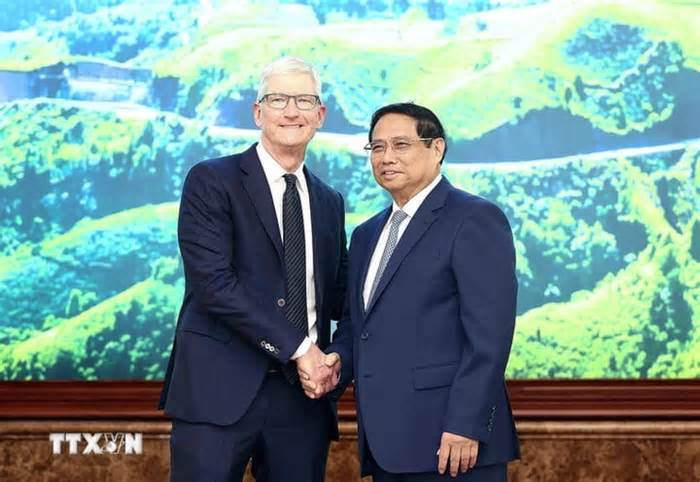 Thủ tướng đề nghị Apple coi Việt Nam là cứ điểm tham gia chuỗi sản xuất toàn cầu