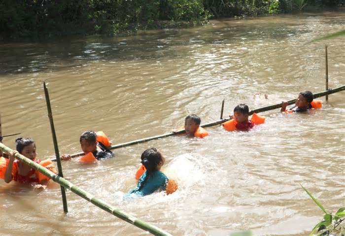 Vĩnh Long dạy bơi miễn phí, giúp trẻ an toàn trong môi trường nước