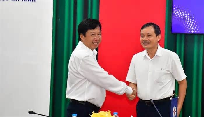 Công đoàn động viên người lao động làm việc xa nhà