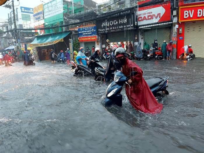 Nguyên nhân khiến TPHCM càng chống càng ngập