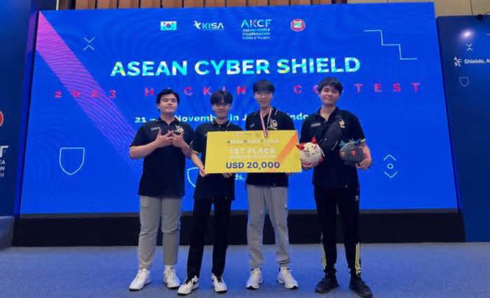 Nhóm sinh viên Việt Nam giành giải nhất cuộc thi an ninh mạng ASEAN