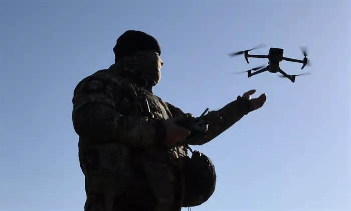 Ukraine nói Nga triển khai UAV ít hơn 10 lần vì sương mù