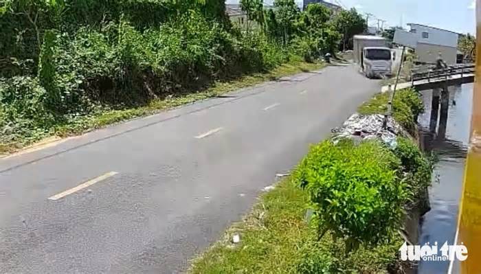 Khởi tố tài xế chạy 70km/h trên quốc lộ, tông lìa 2 chân nữ sinh