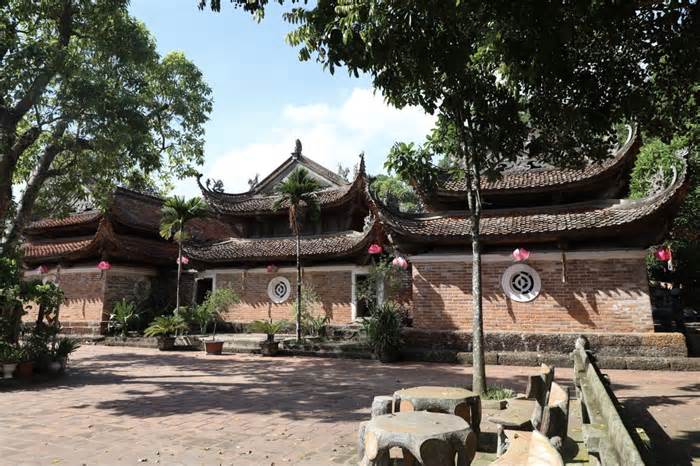 Cận cảnh “Đệ nhất cổ tự” với 34 bảo vật quốc gia ở Hà Nội