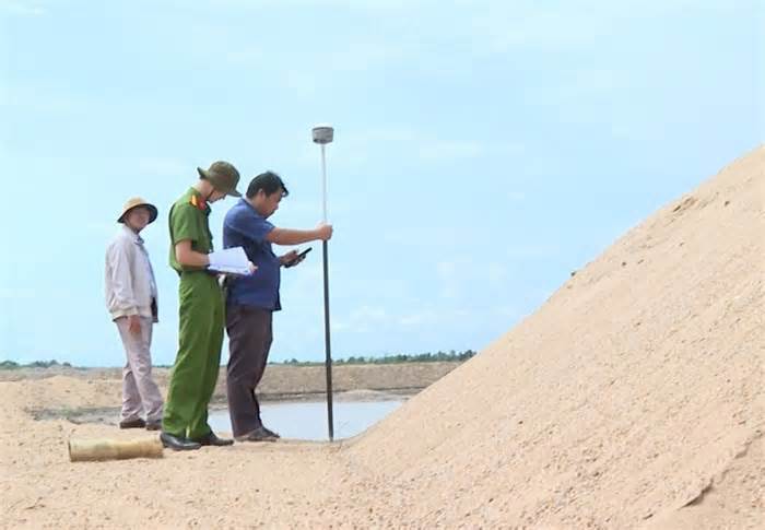 Khởi tố phó giám đốc doanh nghiệp khai thác cát tại Gia Lai