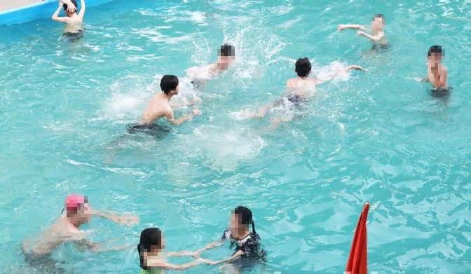 Huyện ở Bắc Ninh đề nghị đưa bể bơi trường học vào mục đích kinh doanh