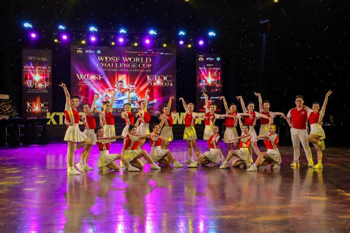 Sinh viên UEF tỏa sáng tại giải vô địch thế giới về Dancesport