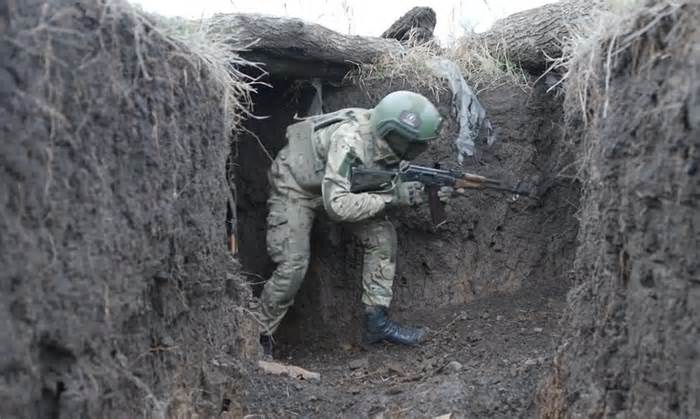 Nga điều tiểu đoàn hàng binh Ukraine ra tiền tuyến