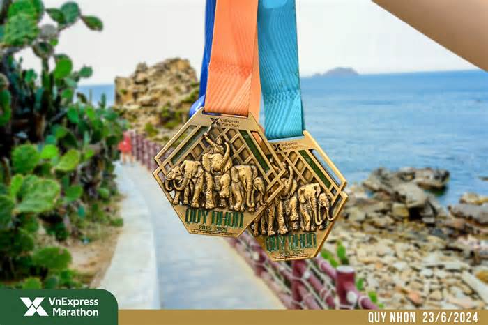 Tượng binh Tây Sơn xuất hiện trên huy chương VnExpress Marathon Quy Nhơn