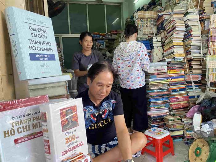 Đặc sắc những tiệm sách truyền đời ở Thành phố Hồ Chí Minh