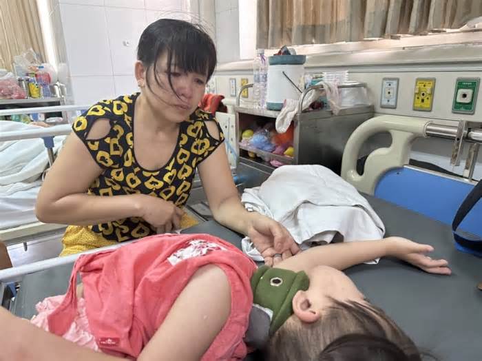 Hơn 140 triệu đồng đến với gia đình bé bị bệnh Down ở Nghệ An