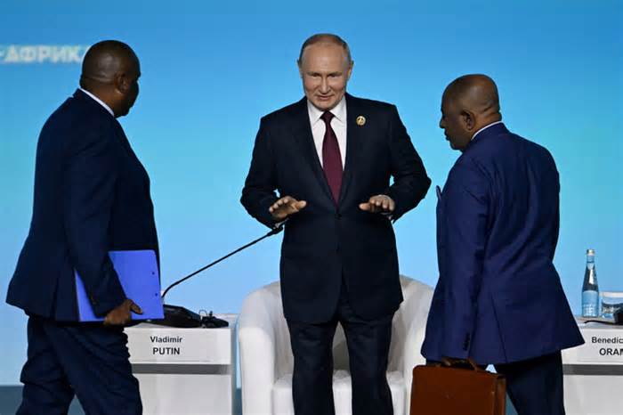 Tổng thống Putin tuyên bố tặng ngũ cốc cho các nước châu Phi