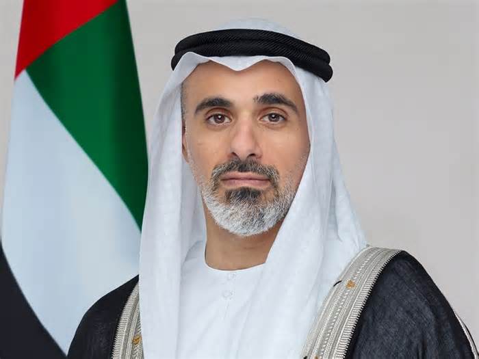 Tổng thống UAE bổ nhiệm con trai, em trai giữ chức vụ quan trọng