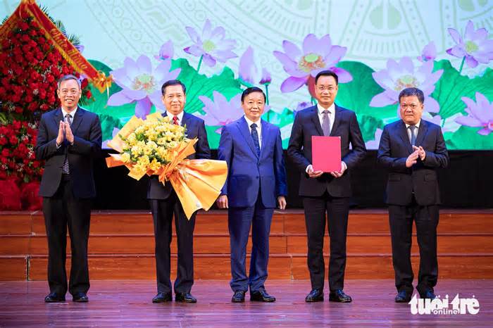 Xem danh sách bí thư 78 xã, phường, đặc khu của tỉnh Quảng Trị