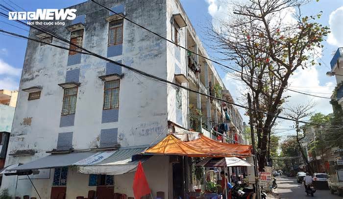 Cận cảnh 3 chung cư mục nát do hết hạn sử dụng, sắp bị di dời ở Đà Nẵng
