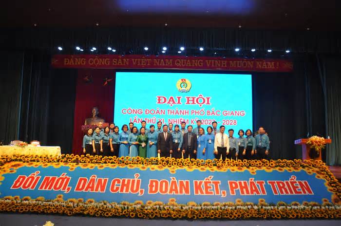 Ra mắt Ban Chấp hành Liên đoàn Lao động Thành phố Bắc Giang khoá XI