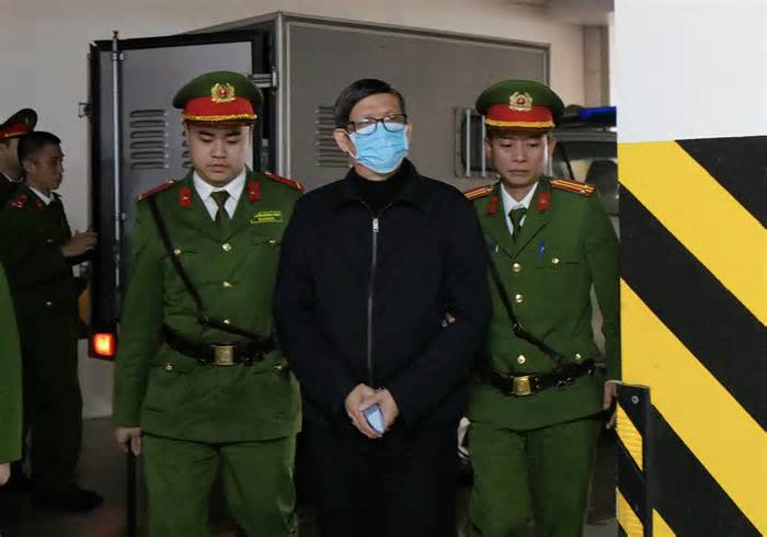 Cựu bộ trưởng Nguyễn Thanh Long bị tuyên 18 năm tù