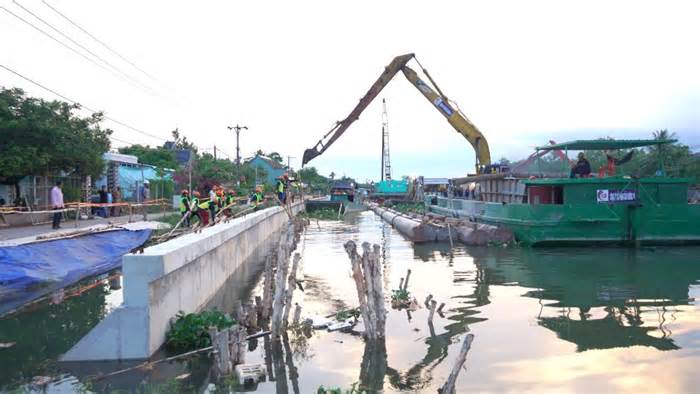 Hiện trạng kè chống sạt lở khẩn cấp hơn 272 tỉ đồng ở Cần Thơ