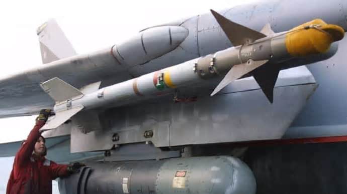 Ukraine biến tên lửa không đối không AIM-9 của Mỹ thành tên lửa đất đối không