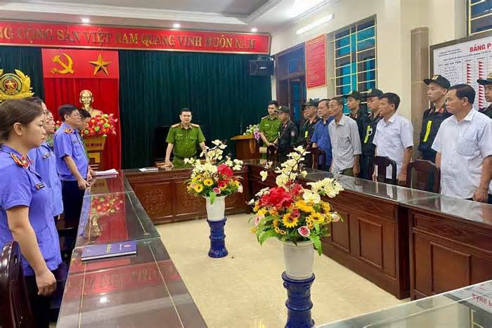 Bắt tạm giam chủ tịch xã ở Nam Định vi phạm liên quan đến khu vực Cồn Xanh