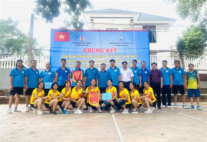 Chung kết giải bóng chuyền hơi công nhân viên chức lao động huyện Việt Yên