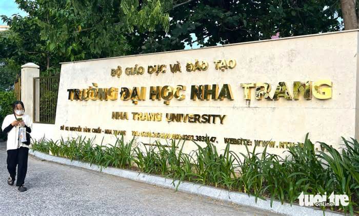 Đại học Nha Trang nhập sai học phí, sinh viên hoang mang đóng thêm cả chục triệu đồng