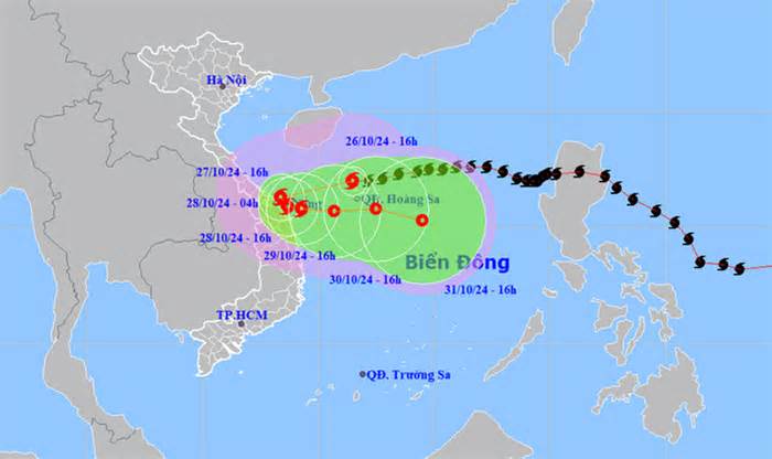 Bão số 6 giật cấp 14 đang gây mưa to, gió lớn ở khu vực biển miền Trung