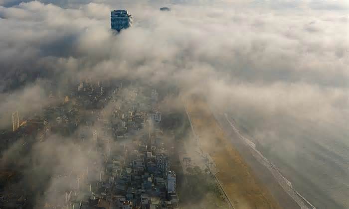 TP Quy Nhơn, Quảng Ngãi chìm trong sương mù
