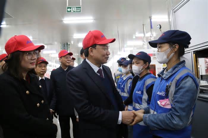 Bí thư Quảng Ninh thăm công nhân DN FDI tỉ đô làm việc xuyên Tết