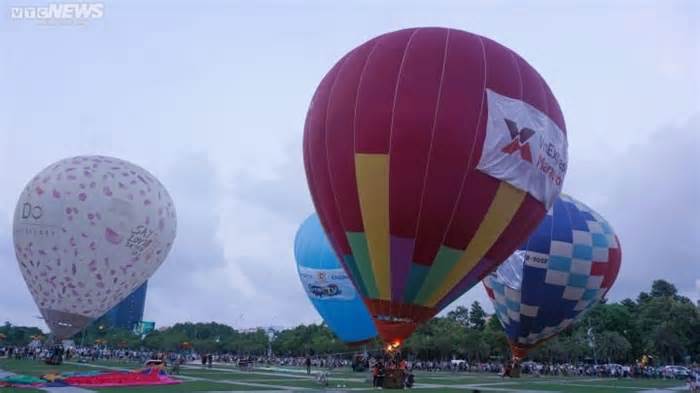 Rực rỡ ngày hội khinh khí cầu tại Bình Định