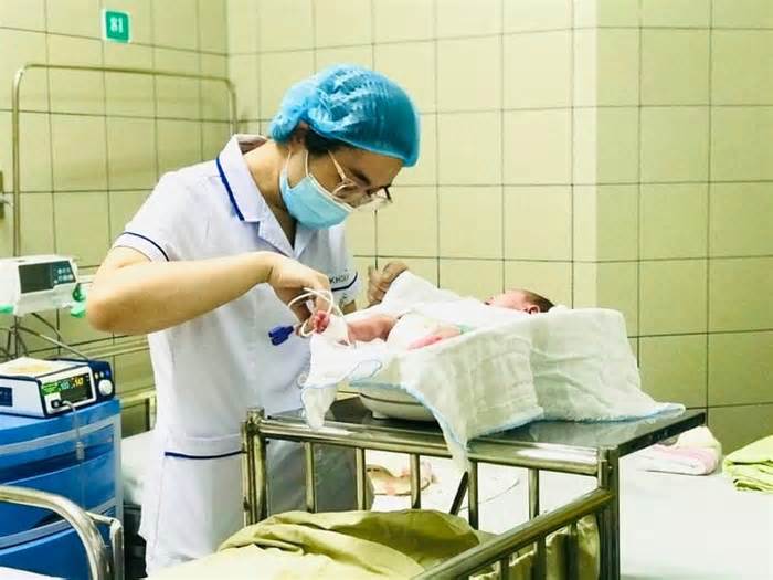 Sản phụ mắc bệnh hiểm nghèo ở tuần thai 16 được bác sỹ cứu mẹ tròn con vuông