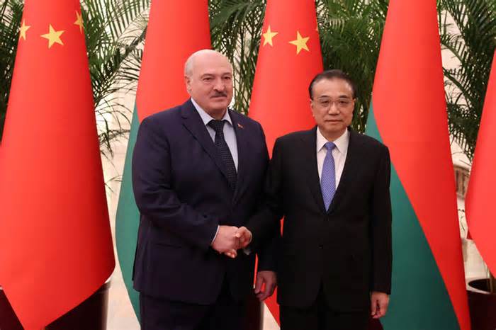 Trung Quốc trải thảm đỏ đón Tổng thống Belarus
